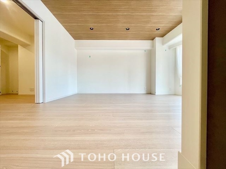 内装 【LIVING】◆家族◆愛する家族を一目で見渡せる。家族が集う空間。永遠に続く幸せな毎日を、ここで。