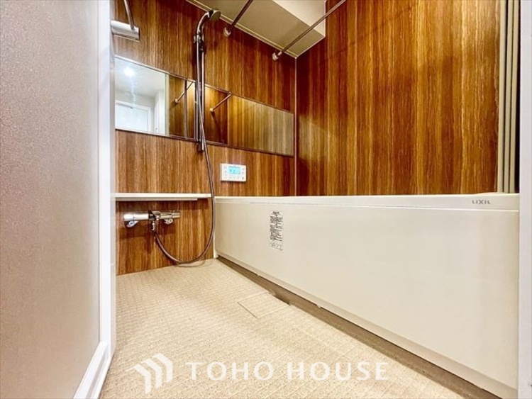 風呂 【BATHROOM】◆プライベートな空間◆simpleだからrelaxできるんです。こころもからだもキレイさっぱり。