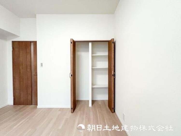 収納 【収納】子供部屋にも寝室にも、便利な全居室収納スペース付ですので、各部屋の荷物がすっきりまとまります。
