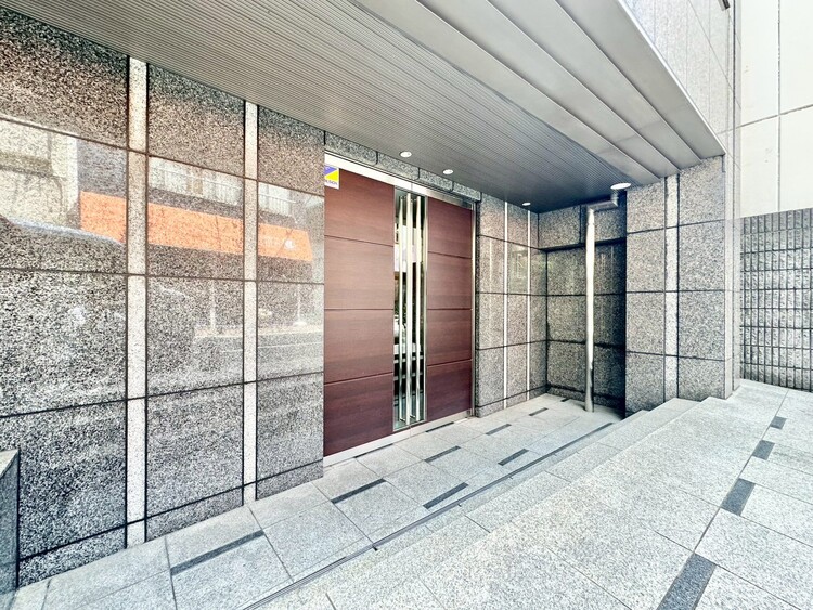 エントランス 外と内をつなぐエントランスは、まさに顔となる場所。