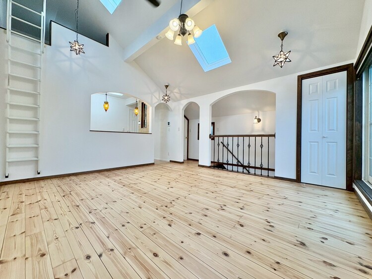 居間 過ごす時間が、たくさんの思い出として紡がれていく場所。