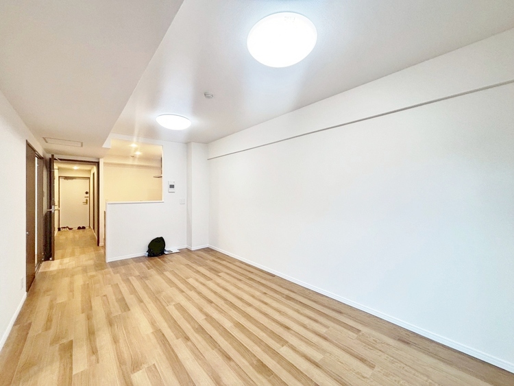 居間 居心地の良い空気感は、暮らしのステージを彩り、心からのやすらぎと満足感を与えてくれます。