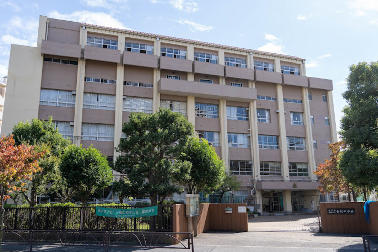 周辺 葛飾区立金町中学校