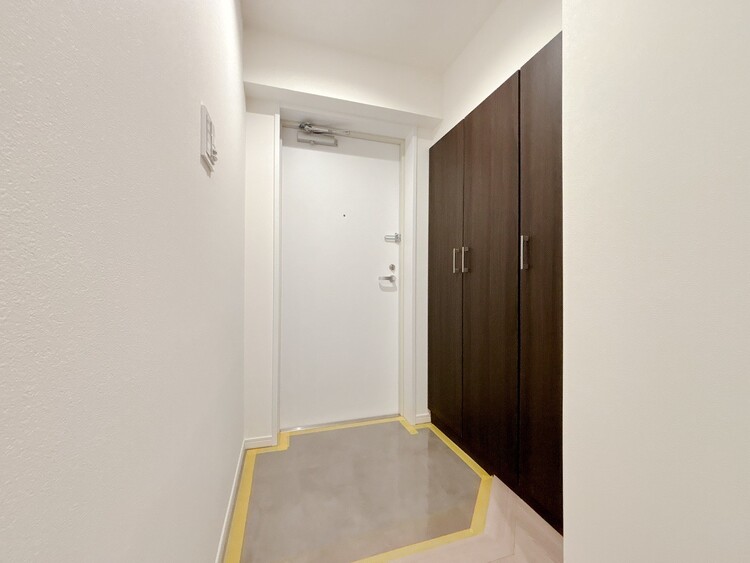 玄関 シューズボックスを完備した玄関です。