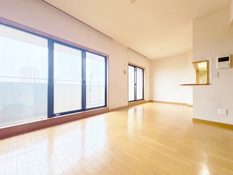 居間 豊かな居住性と、安心感を満たすクオリティが見事に調和した住空間。