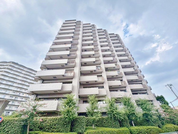 外観 資料には掲載していない情報が、現地にはたくさんあります。是非一度、現地をご確認ください。