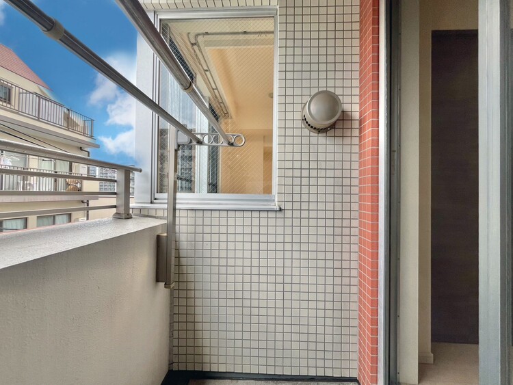 バルコニー 暮らしの中で、光と風を演出してくれるバルコニー。