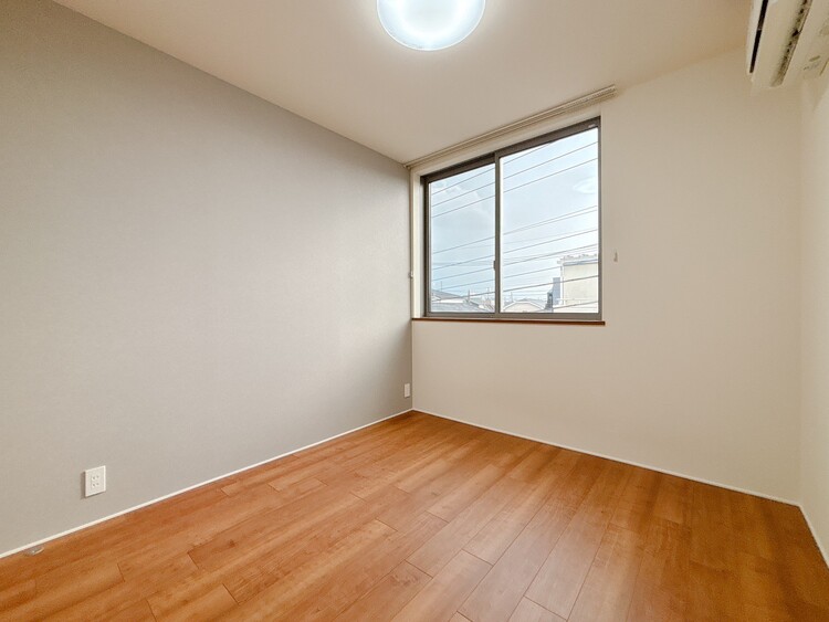 内装 この一室をどうアレンジするかはあなた次第です。