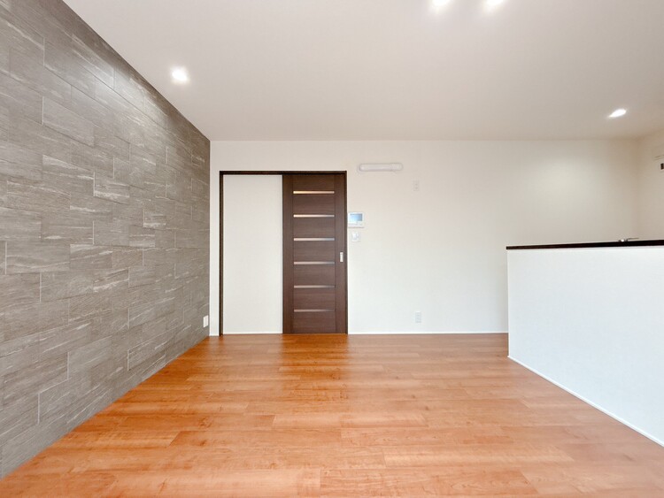 居間 飾り過ぎないシンプルな内装と偏り過ぎないデザインで統一しました。