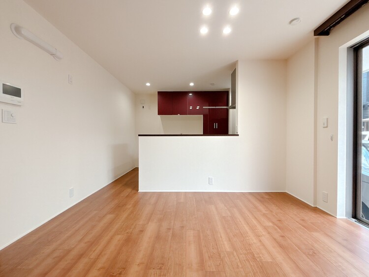 居間 快適に過ごす毎日を求めて、暮らしの中でご自身の「マイホーム」に創り上げてください。