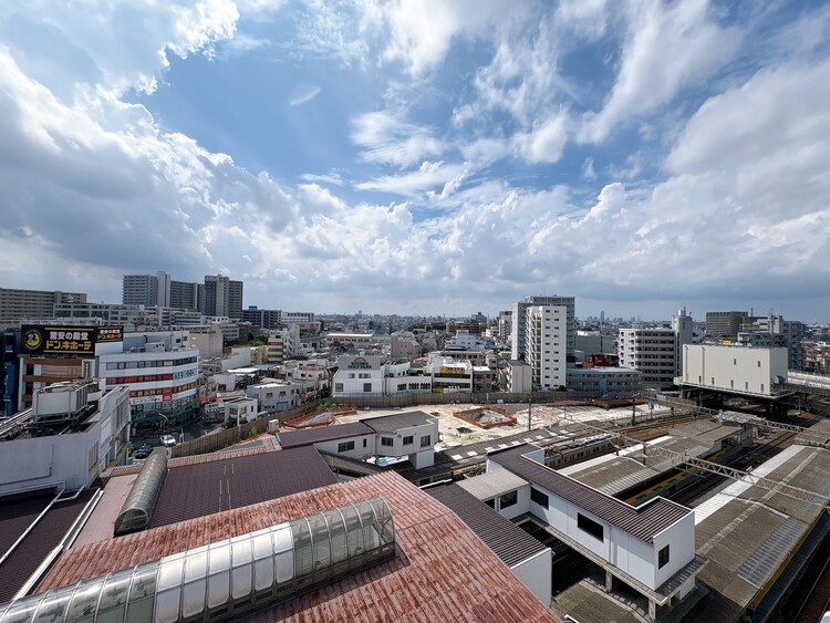 バルコニー 頬をなでる、優しい風を感じることが出来ます。