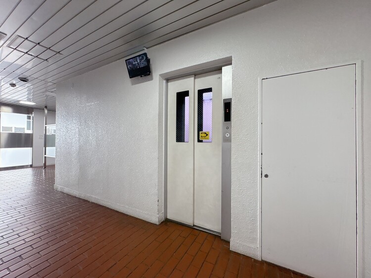 設備 エレベーターの管理も、きちんと行き届いてます。