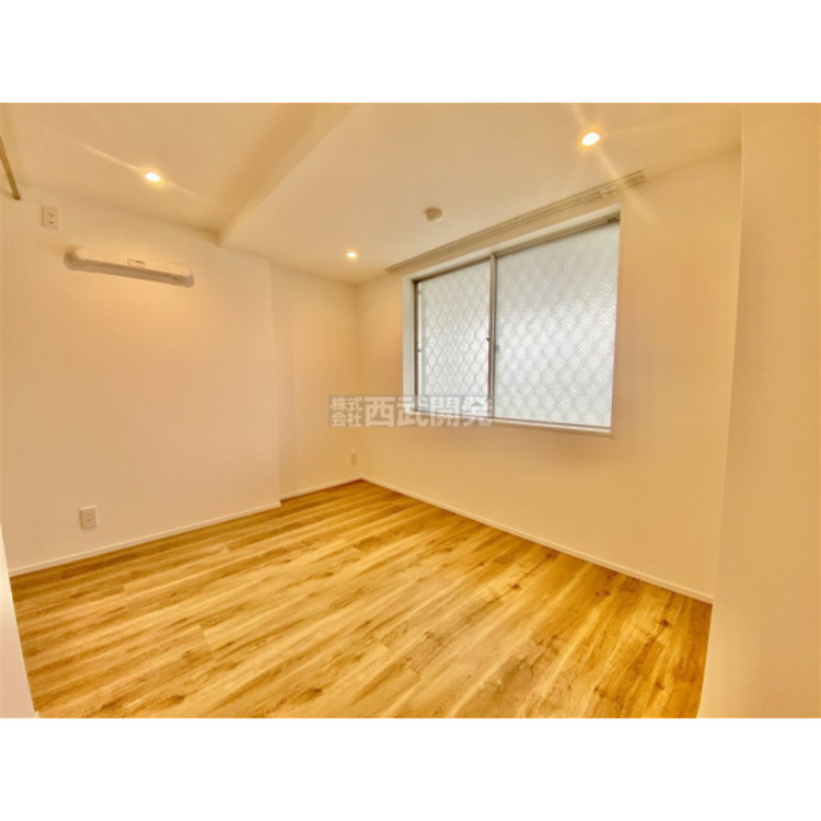 内装 穏やかな日差しと心地よい風が吹き抜ける窓配置