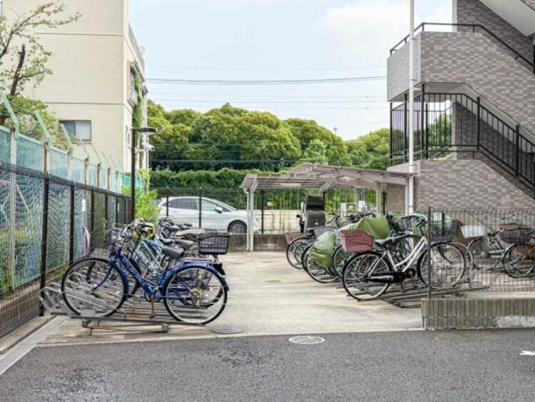 その他 敷地内に設けられた駐輪スペース