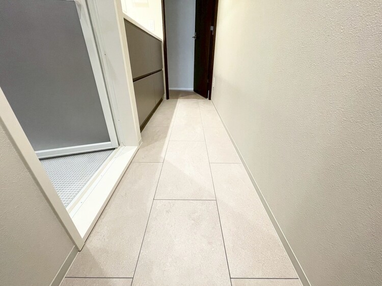 その他 十分な広さの脱衣所。