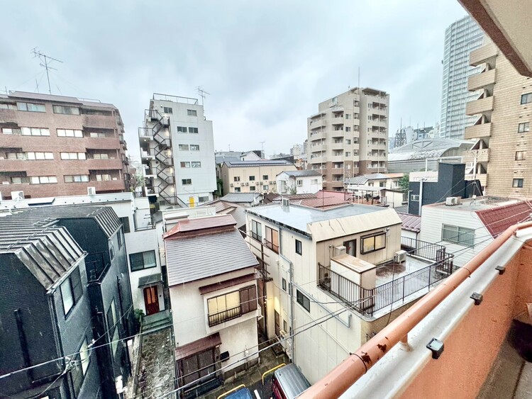 その他 眺望や窓からの景色が良いと、家で過ごす時間も快適です。