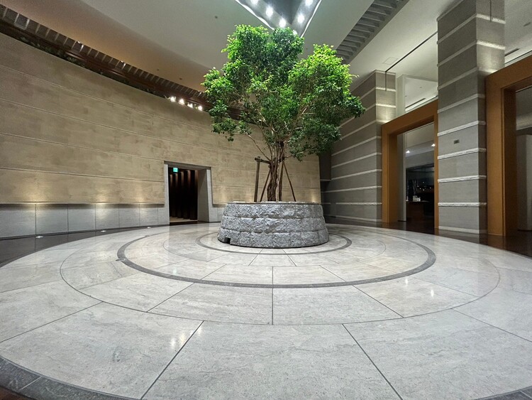 その他 館内は静寂な中が保たれており、管理が行き届いている印象を受けました。