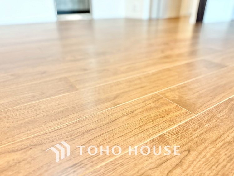 内装 ◆闇夜の輝き◆オレンジ色の光は大人になった今の僕にはわかる。1日の終わりを伝えに来たわけではなく、また明日が来る方へ導いてくれた事を。