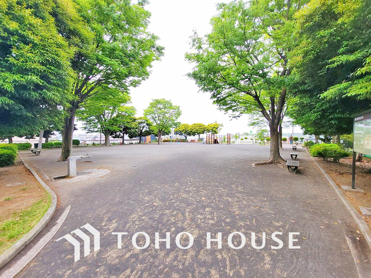 周辺 上永谷中里公園　距離290ｍ