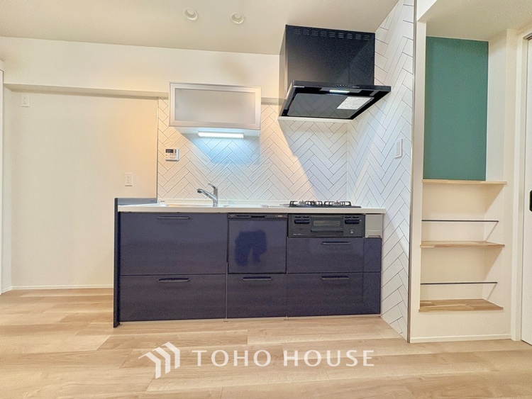 キッチン 時を超えて愛されるデザインが、日常を特別なひとときへと昇華させます。この場所から、心満たされる豊かな食卓が始まります。