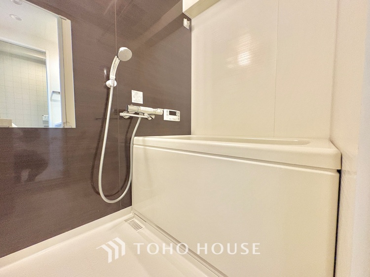 風呂 浴室は一日の疲れを癒す特別な空間。清潔感と快適性で心身ともにリフレッシュできます。