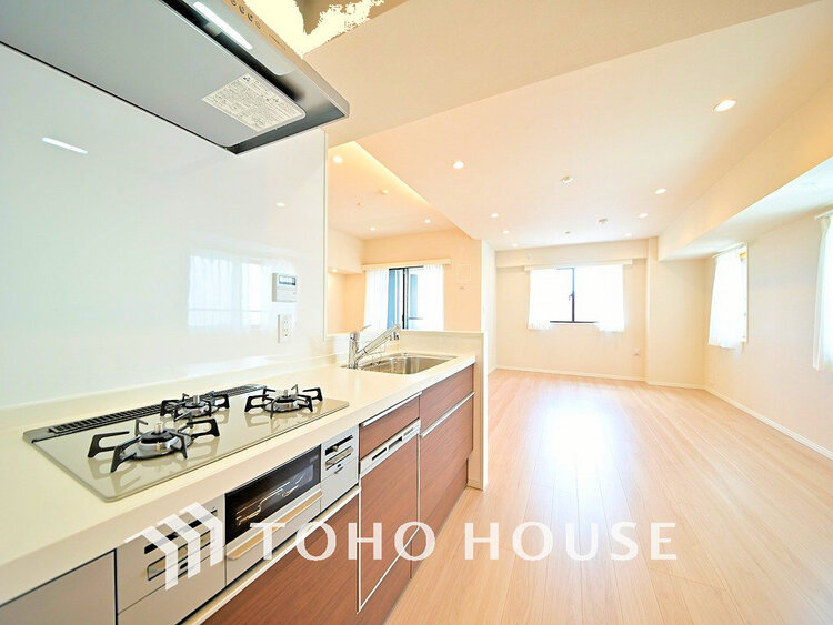 キッチン シンプルな部屋の雰囲気に溶け合うナチュラルキッチン