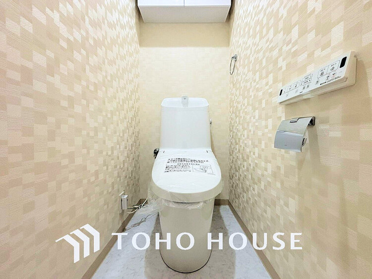 トイレ トイレには快適な温水洗浄便座付