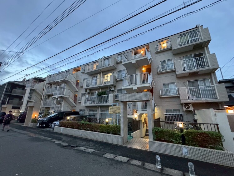 外観 飽きのこないシンプルモダンな外観です。