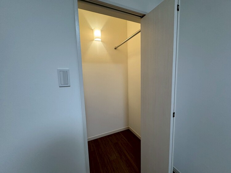 収納 収納スペースが付いていて、お部屋を広く使っていただけます。