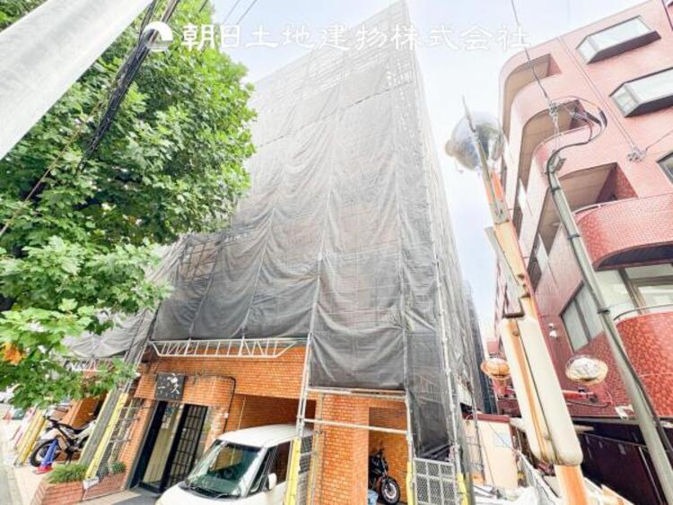 外観 時間のゆとりと空間、暖かな陽光がもたらす光と風を独占してください。