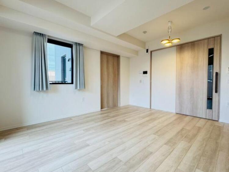 居間 【2025年11月撮影】