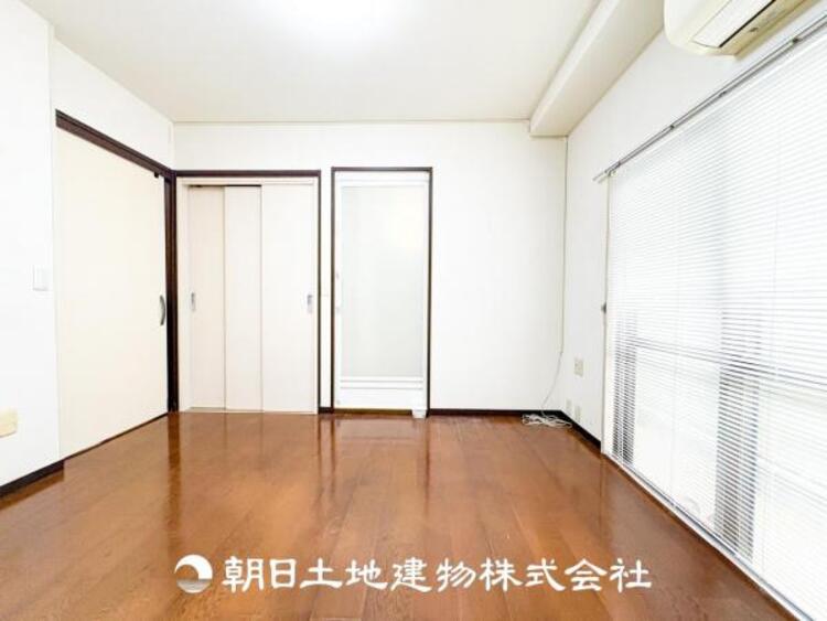 内装 趣味・感性で個性的に飾って頂けるようシンプルに仕上げてあります。