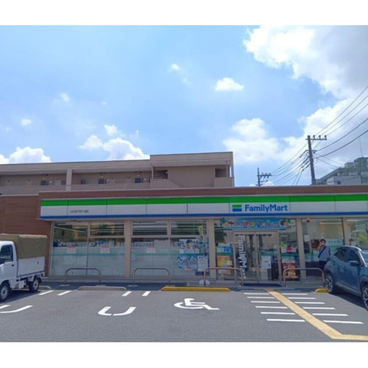 周辺 ファミリーマート(約30m)