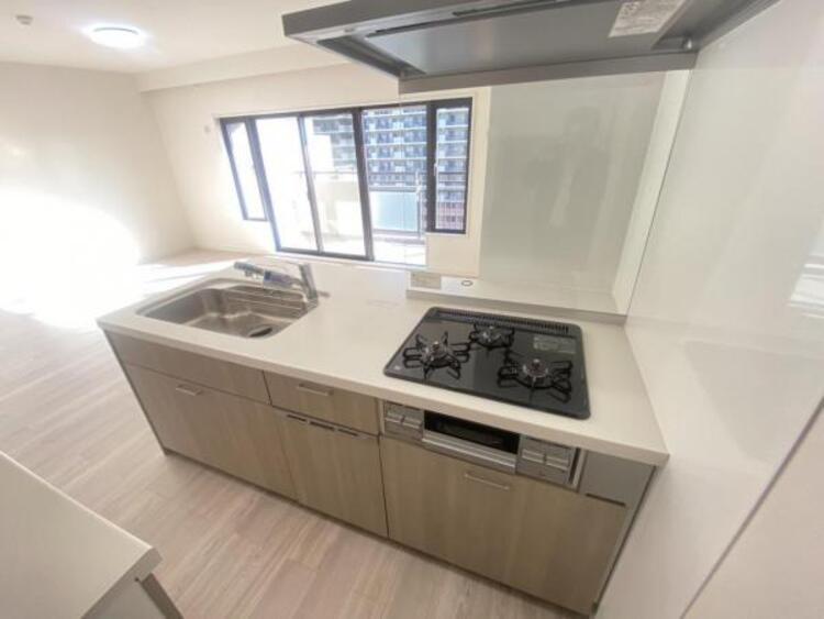 キッチン シンプルで使いやすい設計のキッチン。毎日の料理が快適に。