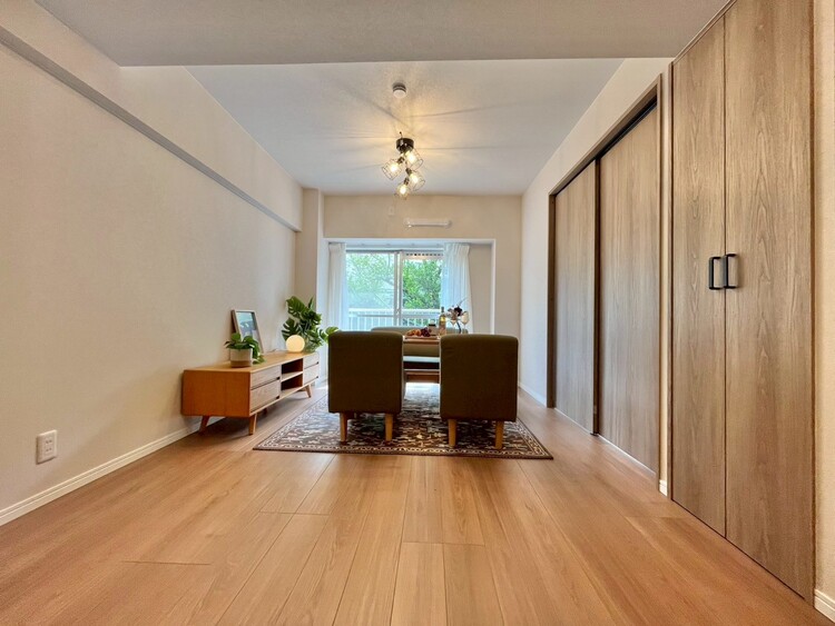 居間 「空間が織り成すひとつ先の住み心地」を演出します。