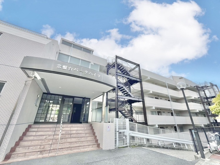 外観 資料には掲載していない情報が、現地にはたくさんあります。是非一度、現地をご確認ください。