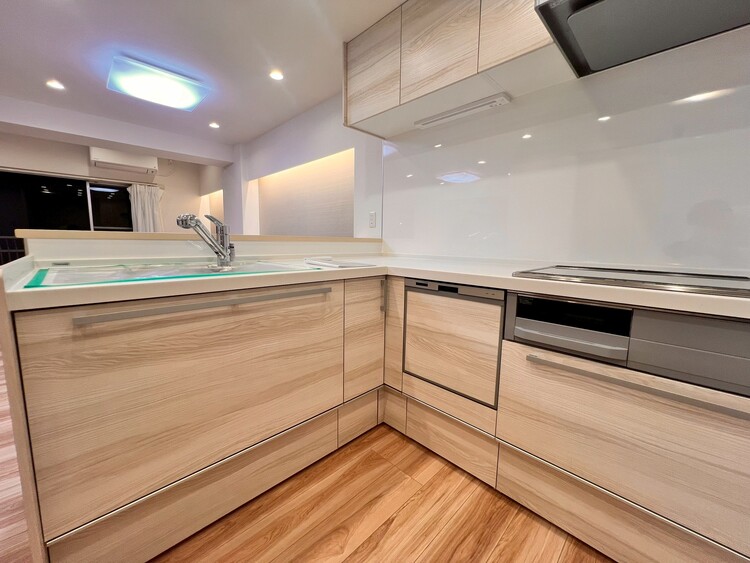 その他 開放感のあるキッチンスペース。調理をしながら、会話も弾みそうですね。