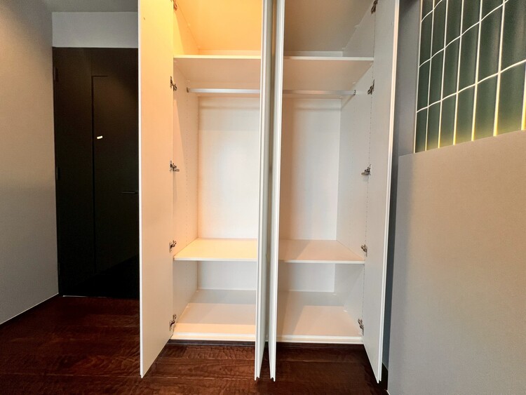 その他 収納スペースが付いていて、お部屋を広く使っていただけます。