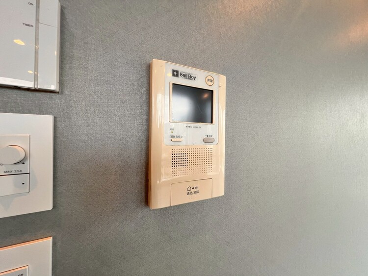 その他 誰が来てもわかる様にモニター付きインターホンを設置。