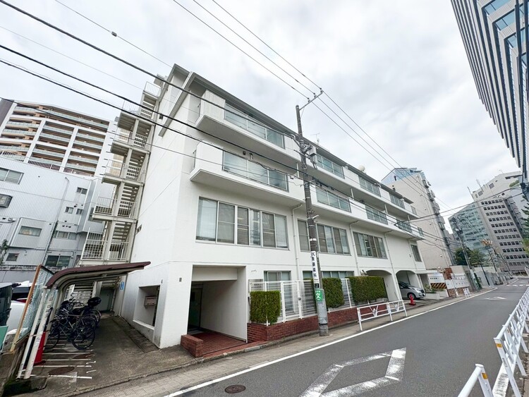 その他 飽きのこないシンプルモダンな外観です。