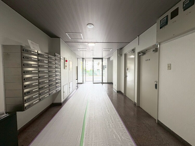 その他 館内は静寂な中が保たれており、管理が行き届いている印象を受けました。