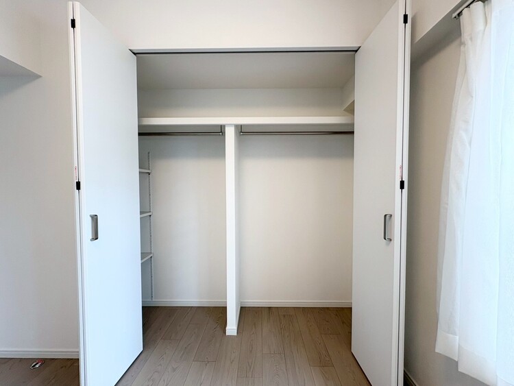 その他 収納スペースが付いていて、お部屋を広く使っていただけます。