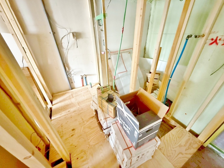 その他 十分な広さの脱衣所。