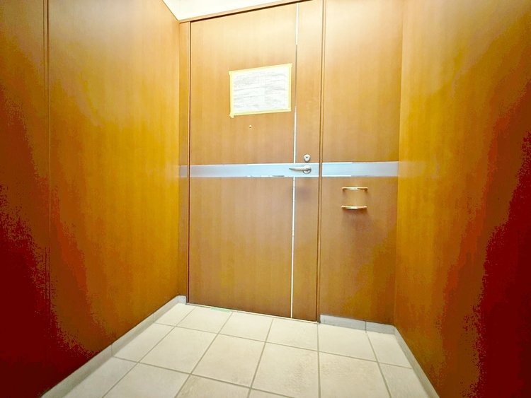 その他 清潔感のある落ち着いた雰囲気の玄関です。