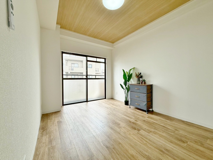 その他 清かで艶やかな時間をもたらしてくれる室内です。