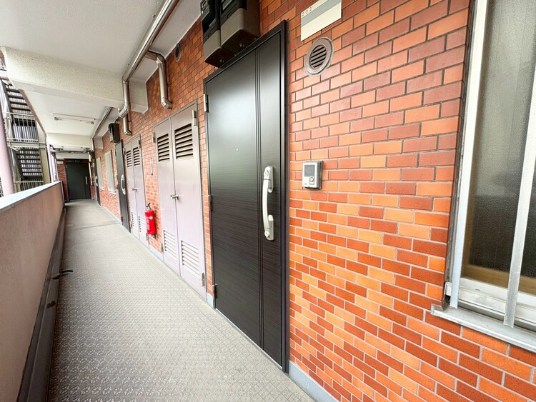 その他 清潔感のある落ち着いた雰囲気の玄関です。