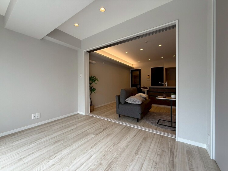 その他 清かで艶やかな時間をもたらしてくれる室内です。