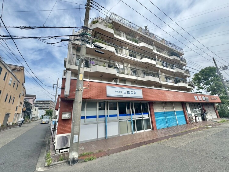 その他 飽きのこないシンプルモダンな外観です。