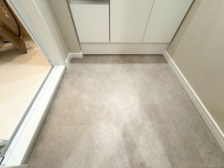 その他 十分な広さの脱衣所。