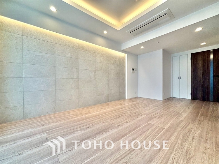 内装 「想像していた以上に広い」が写真を撮っているときの感想です。家事動線に配慮したプランによりご家族がくつろげる明るく広い空間が確保できました。